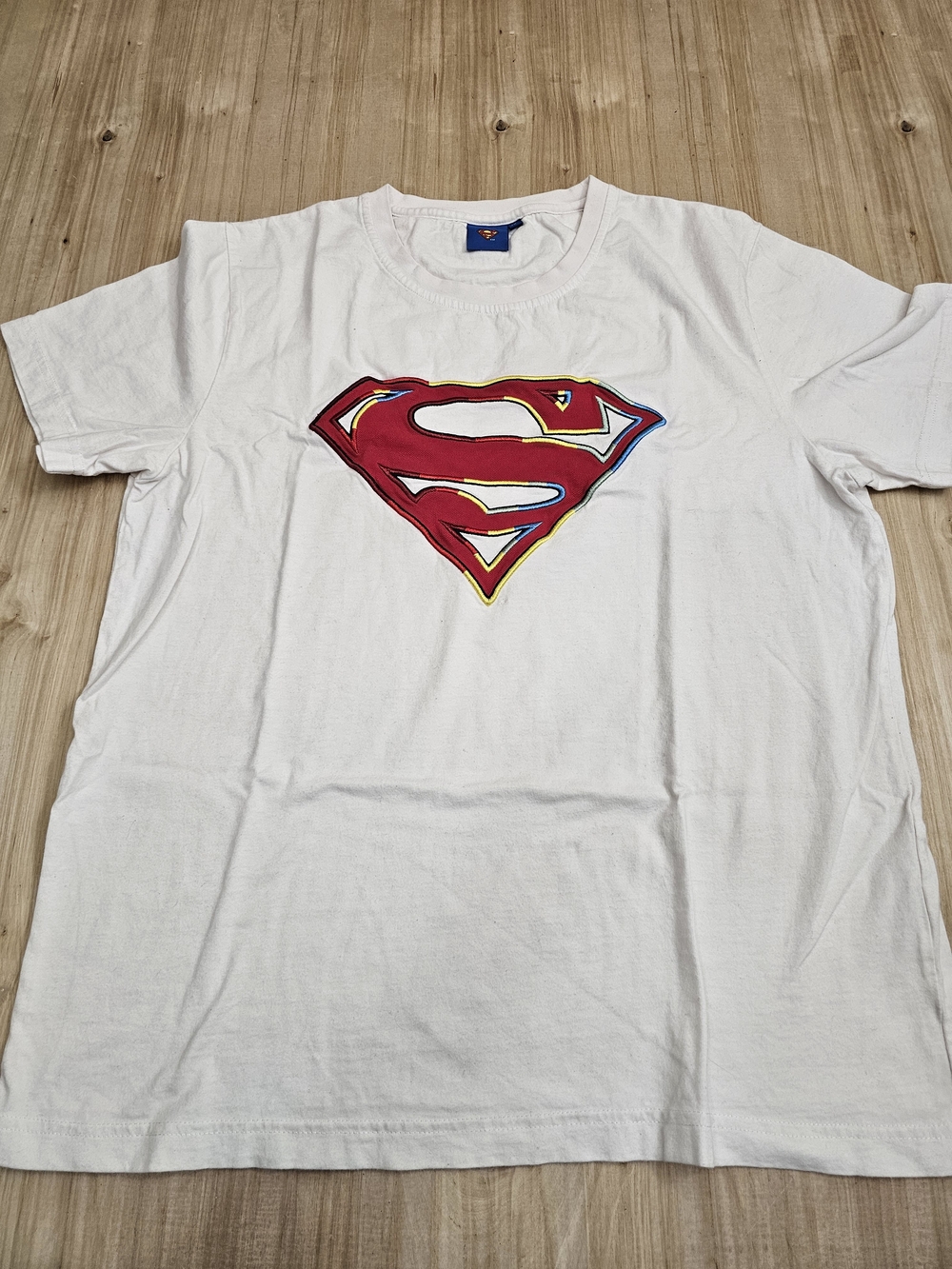 Superman Official Embriodered Logo Graphic Tee XL